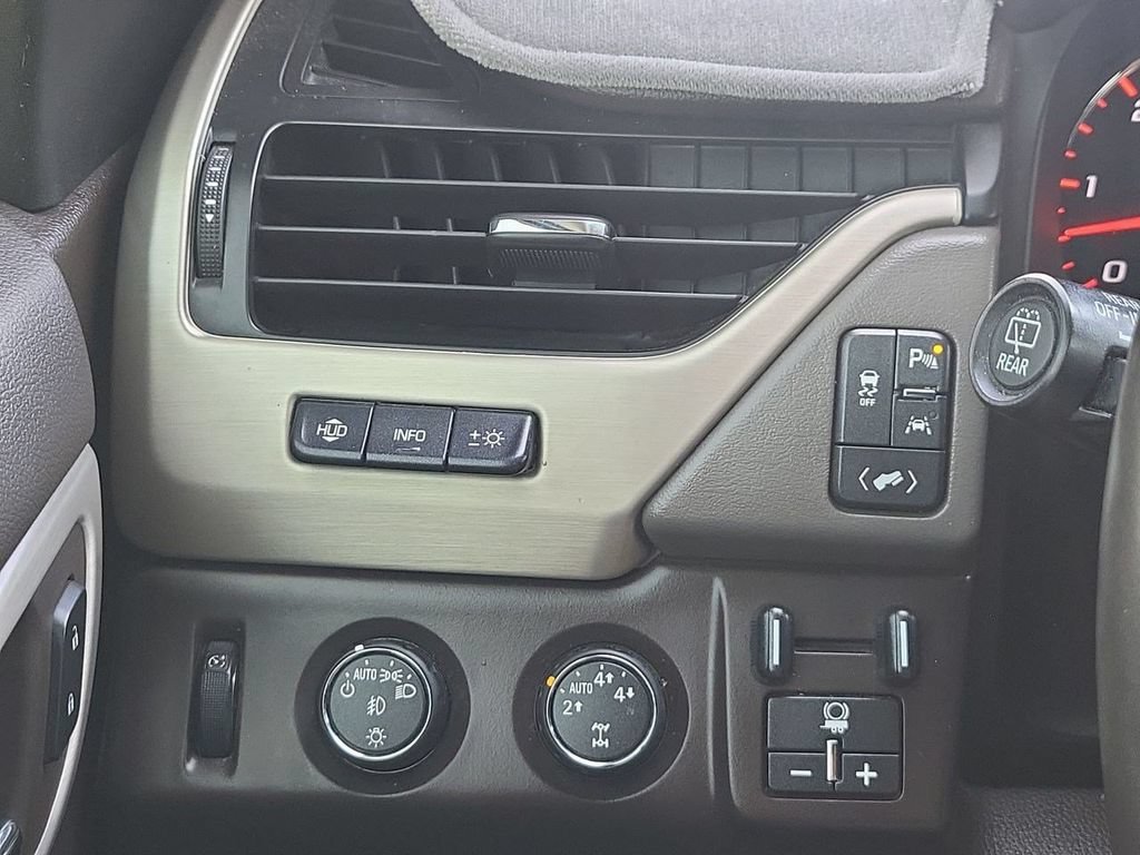 Used 2016 IRIDIUM METALLIC GMC Denali image 24