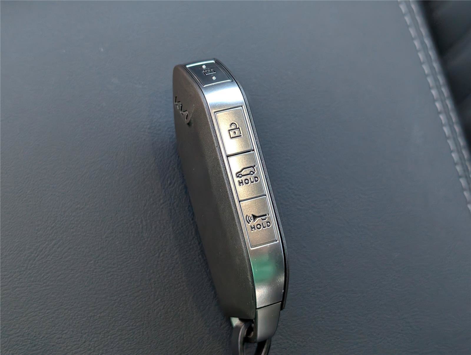Used 2025 Glacial White Pearl Kia X-Line SX Prestige image 32