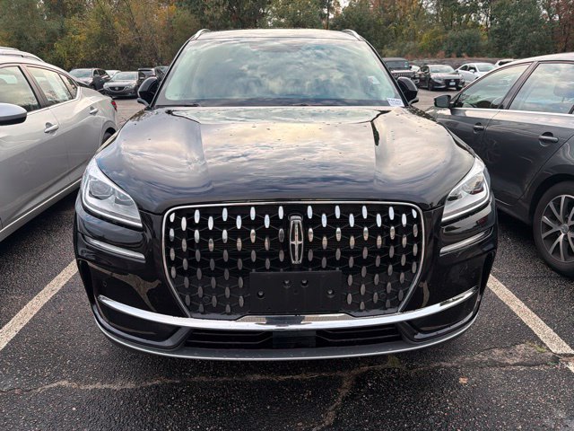 Used 2024 Black Metallic Lincoln Reserve image 2