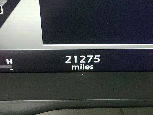 Used 2025 Gray Nissan SL image 25