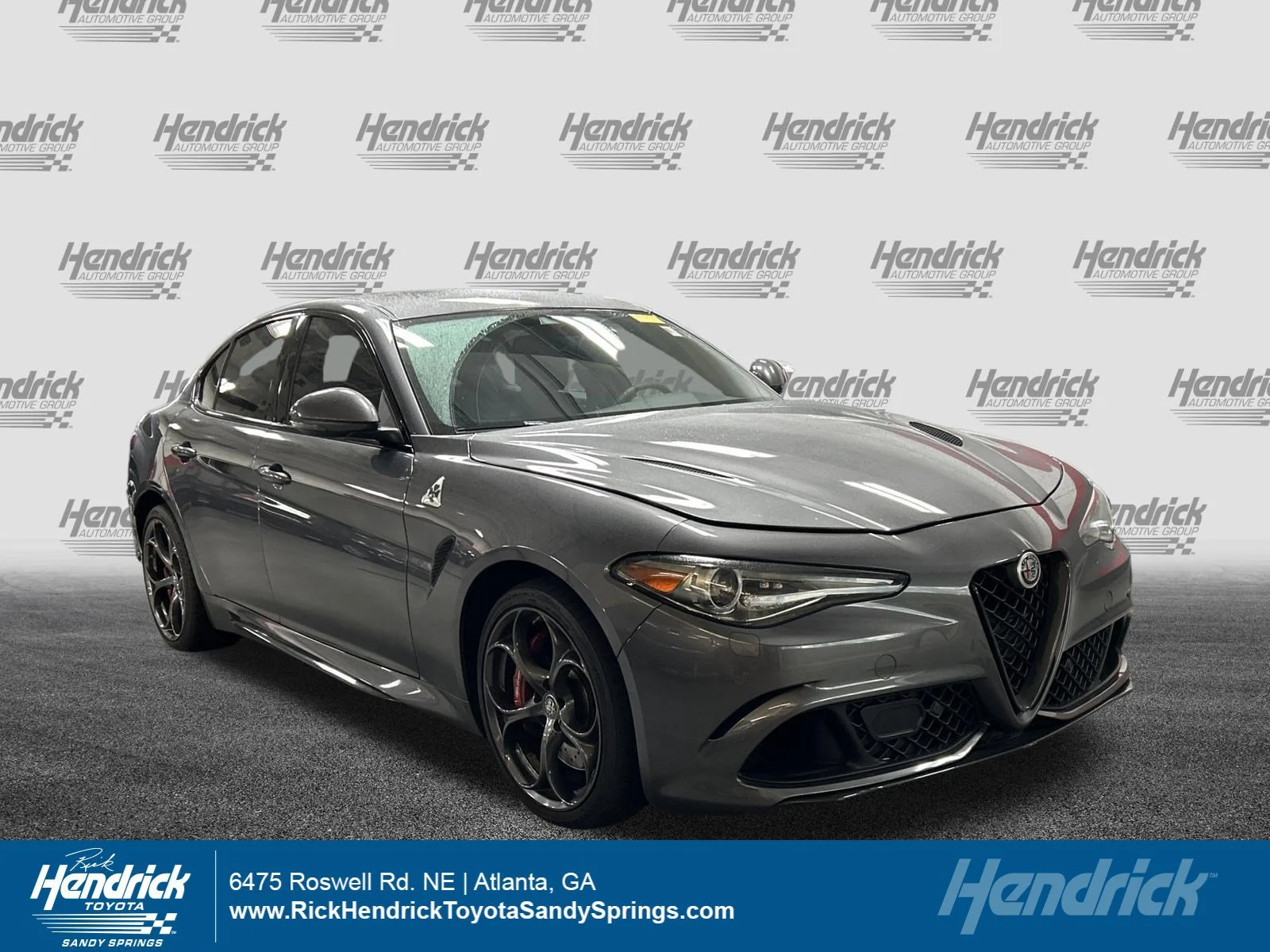 Used 2018 Vesuvio Gray Metallic Alfa Romeo  image 1