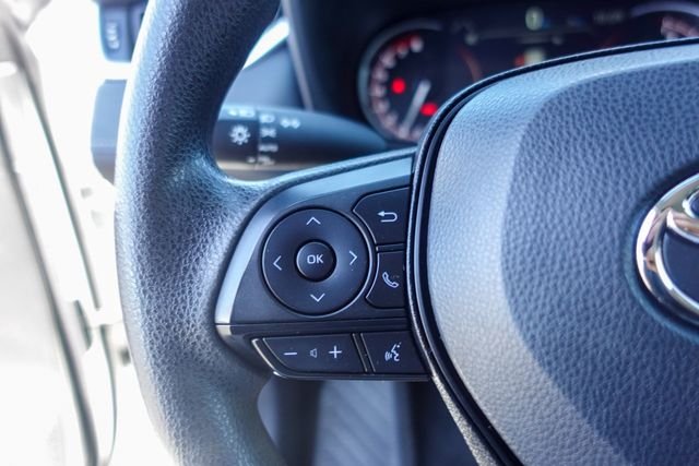 2024 Toyota RAV4 XLE - Photo 16