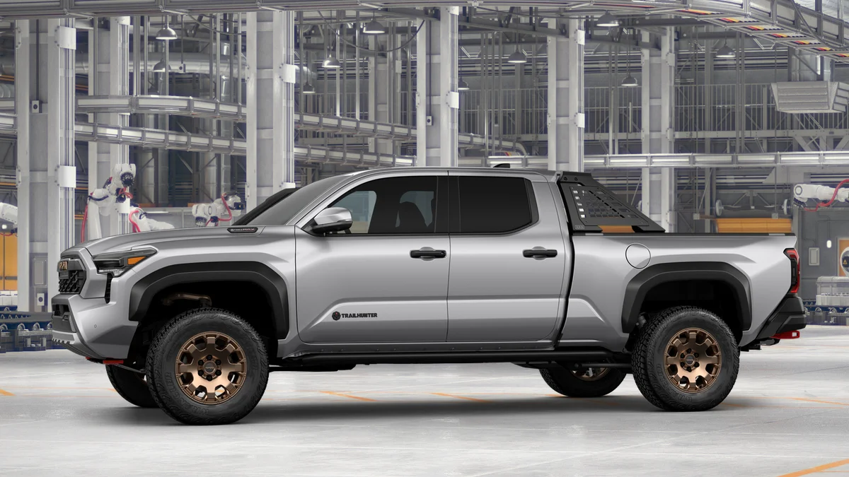 New 2026 Celestial Silver Metallic Toyota Trailhunter image 3
