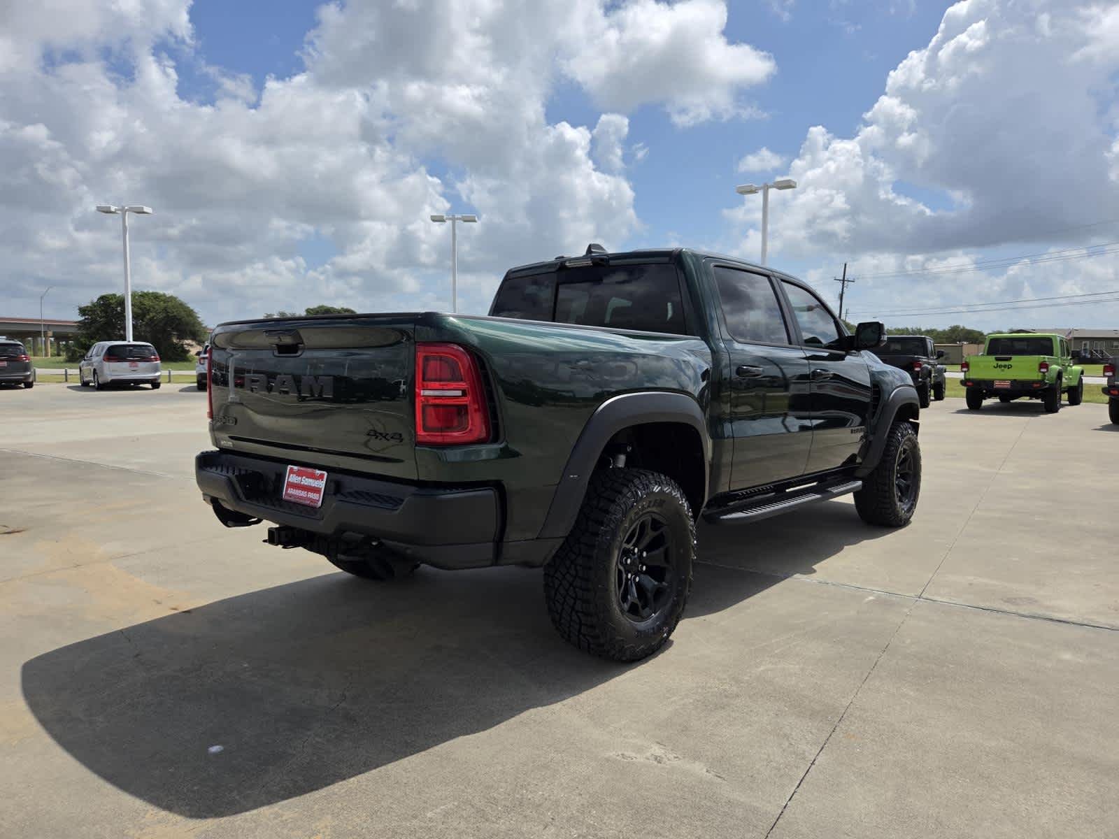 New 2026 Serrano Green Metallic Ram RHO image 5