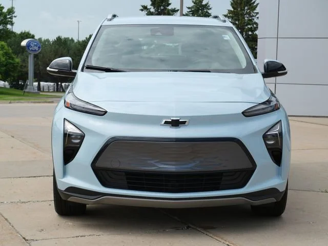 Used 2023 Chevrolet Bolt EUV LT with VIN 1G1FY6S03P4190133 for sale in Eden Prairie, Minnesota