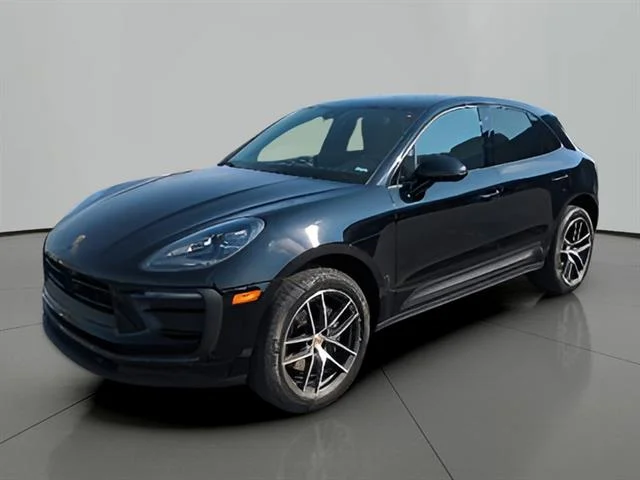 2023 Porsche Macan Base