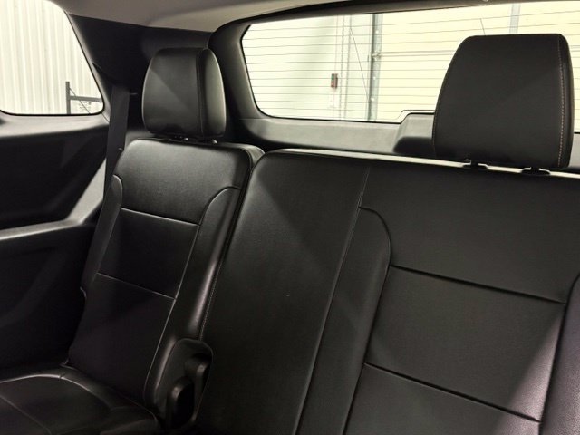 Used 2018 Black Chevrolet Premier image 9