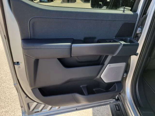 New 2026 Silver Metallic Ford Lariat image 11