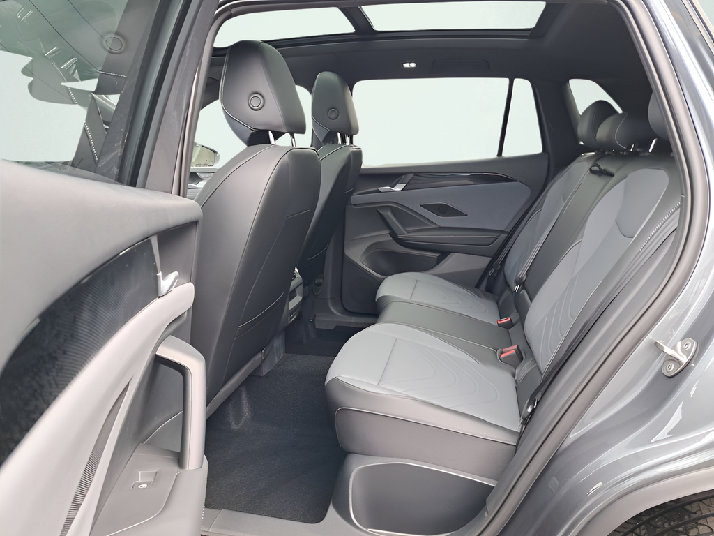 New 2025 Gray Volkswagen 2.0T SE R-Line Black image 14