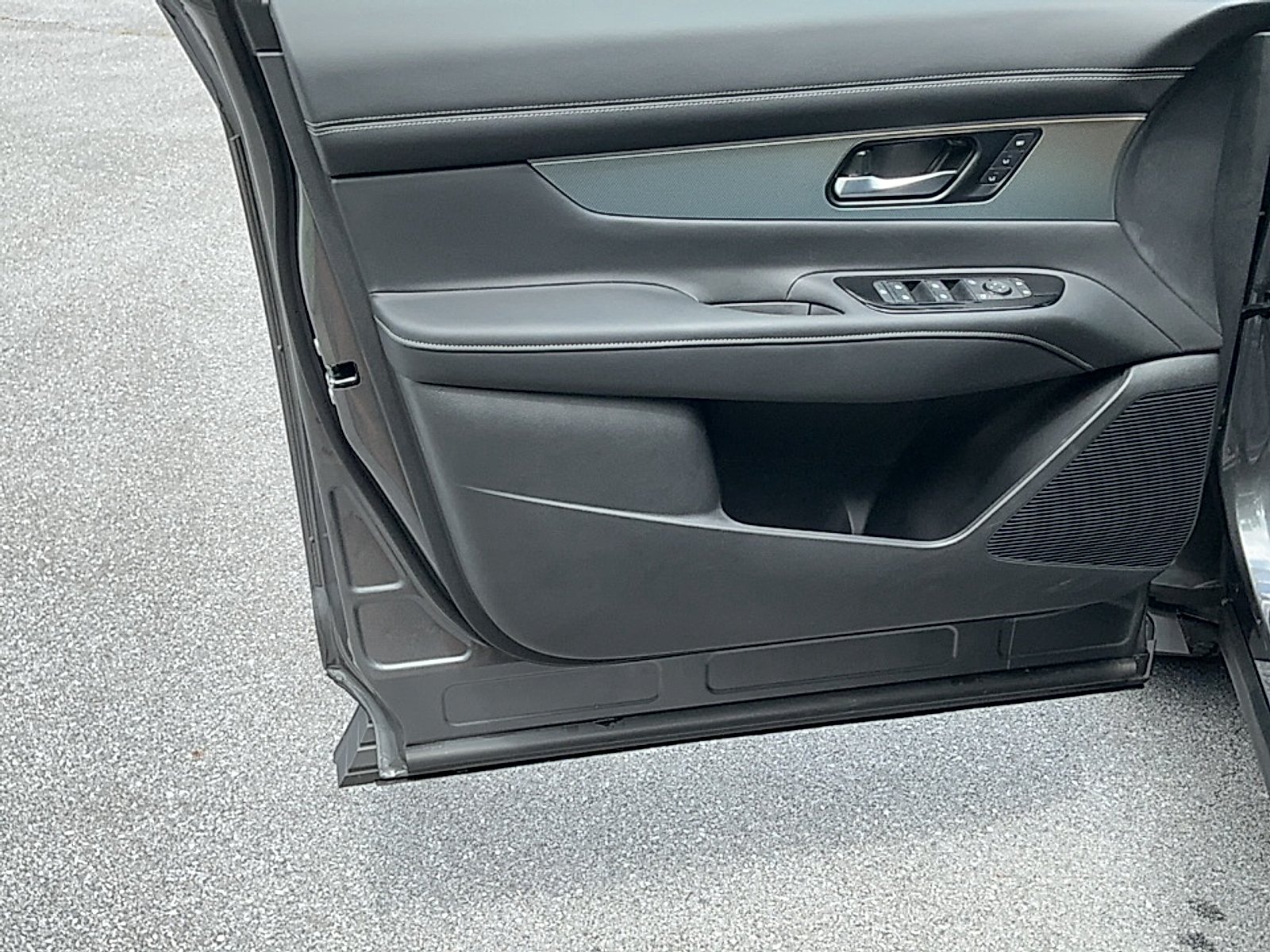 New 2026 Gun Metallic Nissan SL image 6