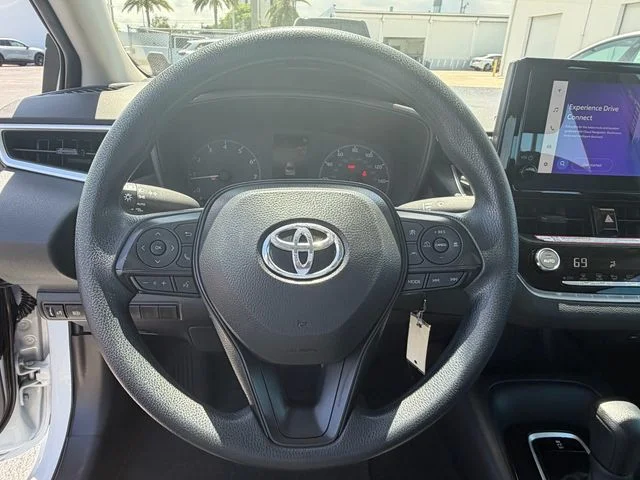 Used 2025 White Toyota LE image 20
