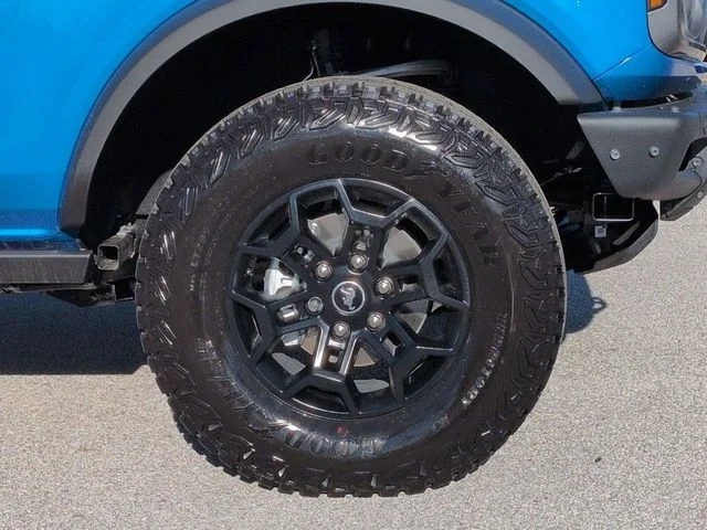 New 2026 Velocity Blue Metallic Ford Badlands® image 11