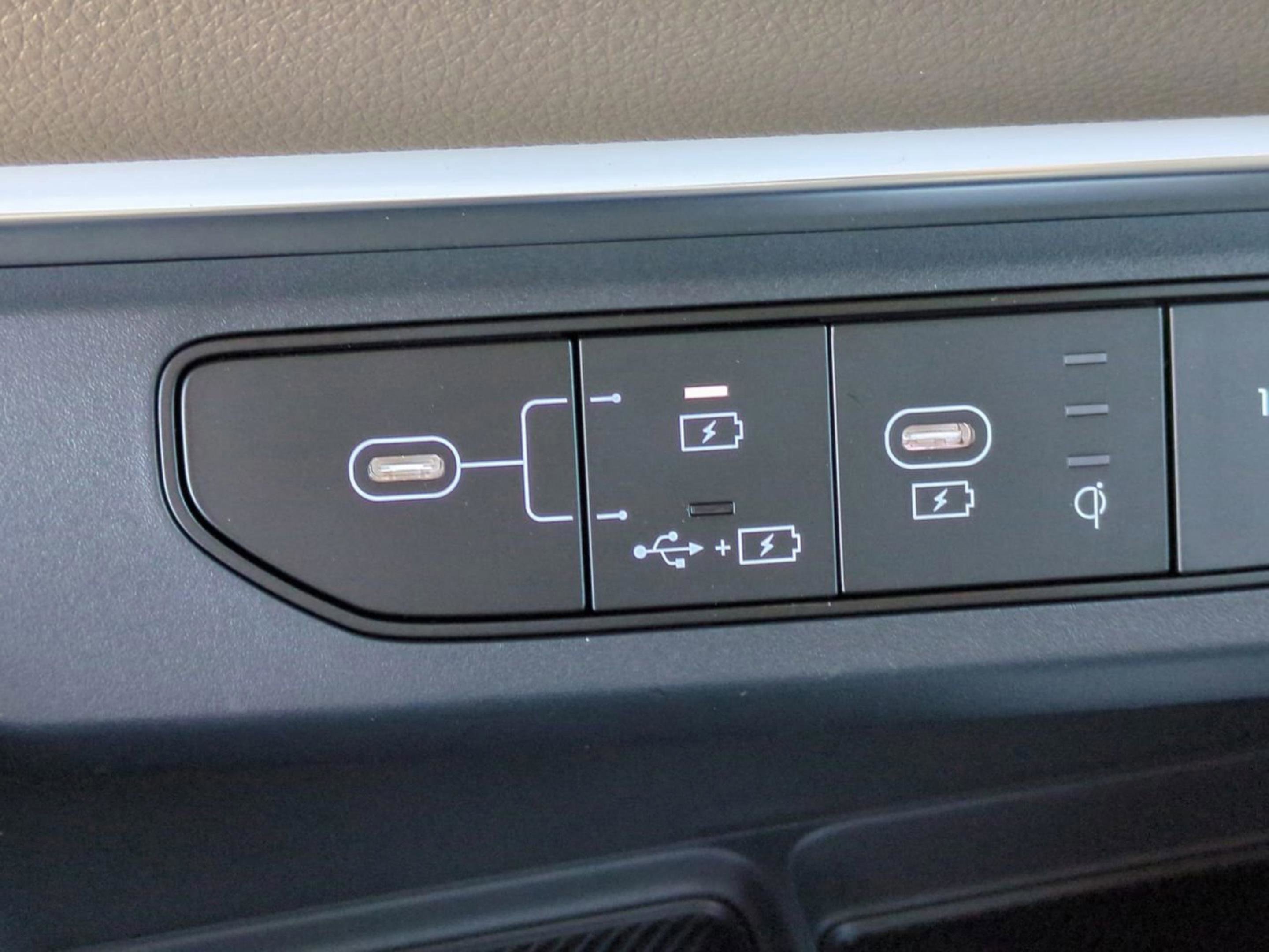 New 2026 Ceramic Silver Kia EX image 38