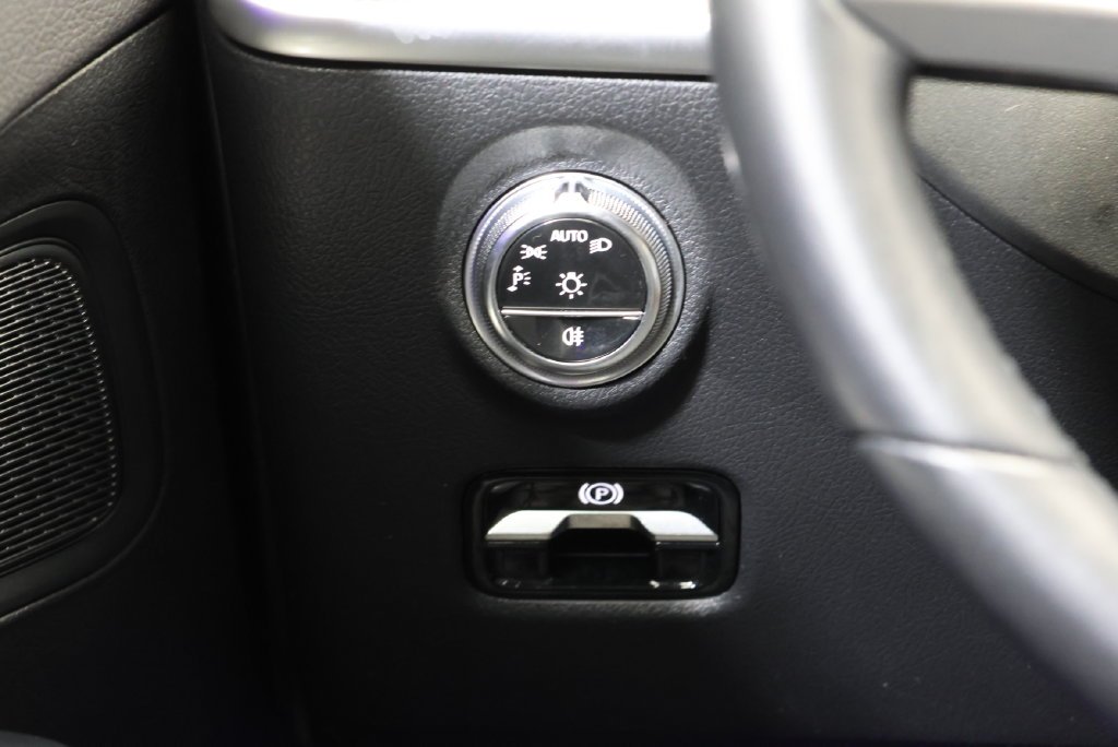 Certified Used 2024  Mercedes-Benz C 300 image 19