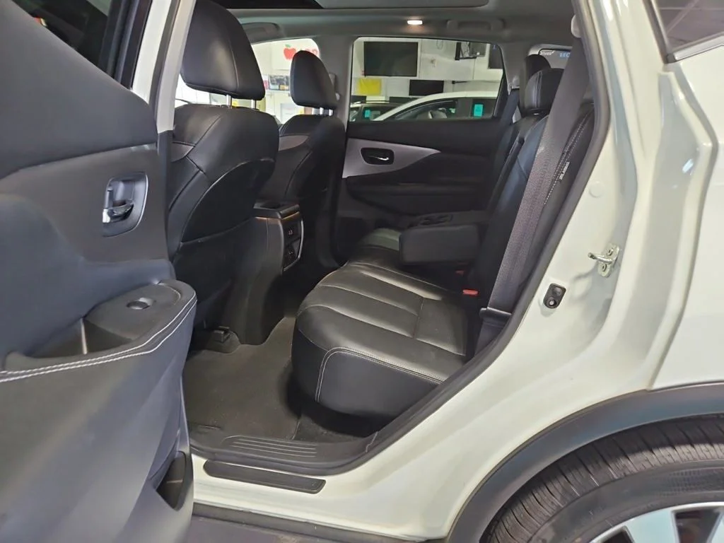 Used 2019 White Nissan SL image 6