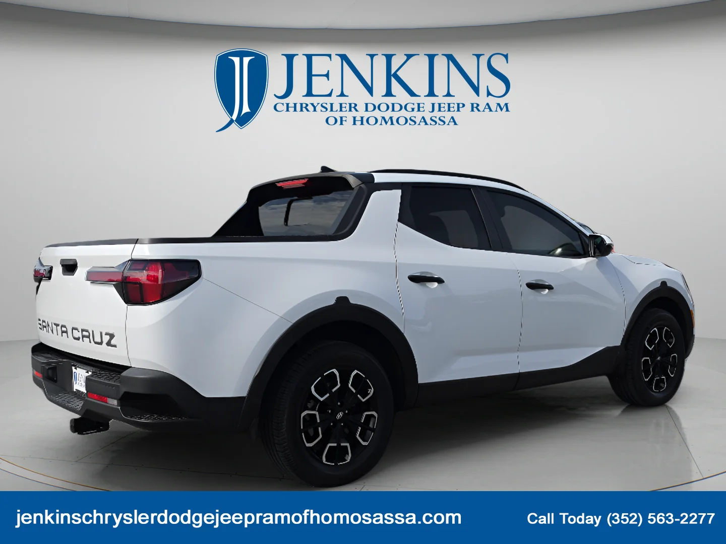 Used 2022 Ice White Hyundai SEL image 4