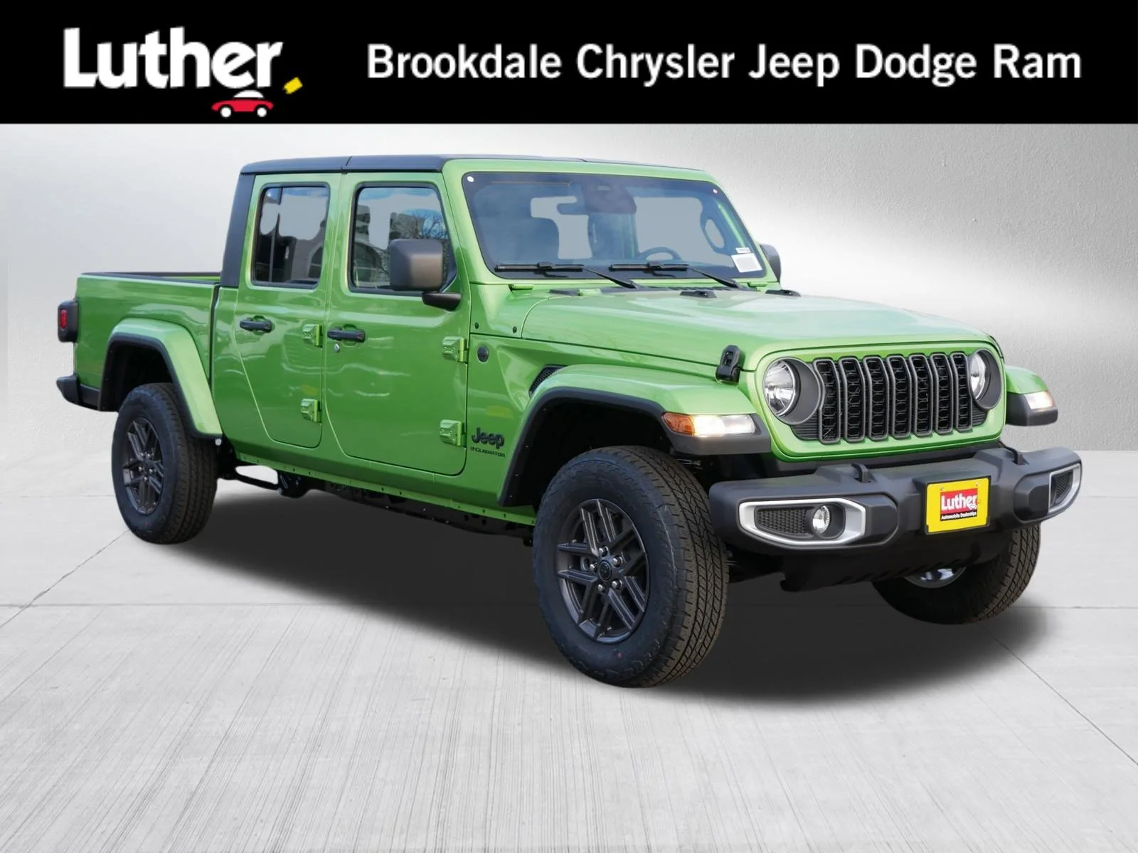 2026 Jeep Gladiator Sport S Auto's photo