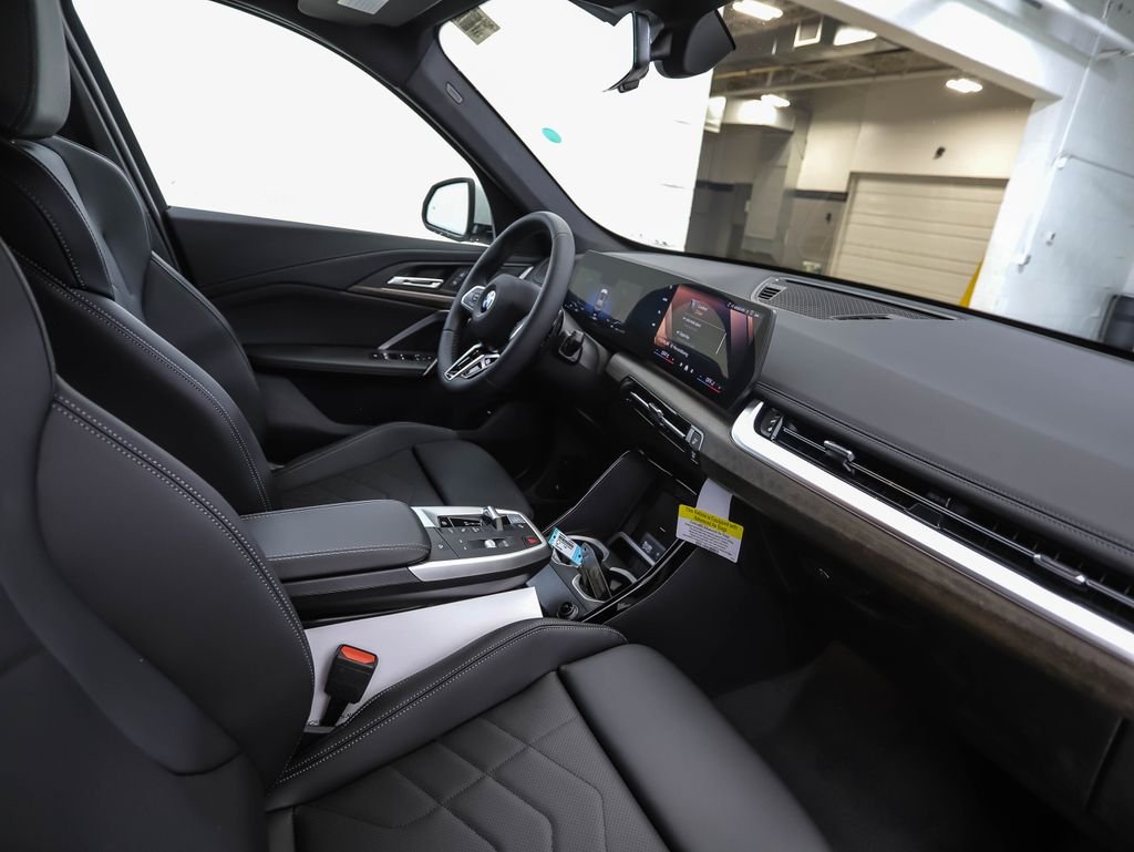 Used 2026 Alpine White BMW xDrive28i image 31