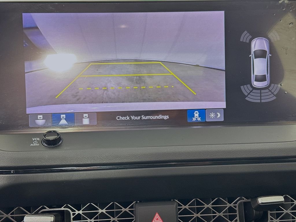 Certified Used 2025 Platinum Honda Touring image 16