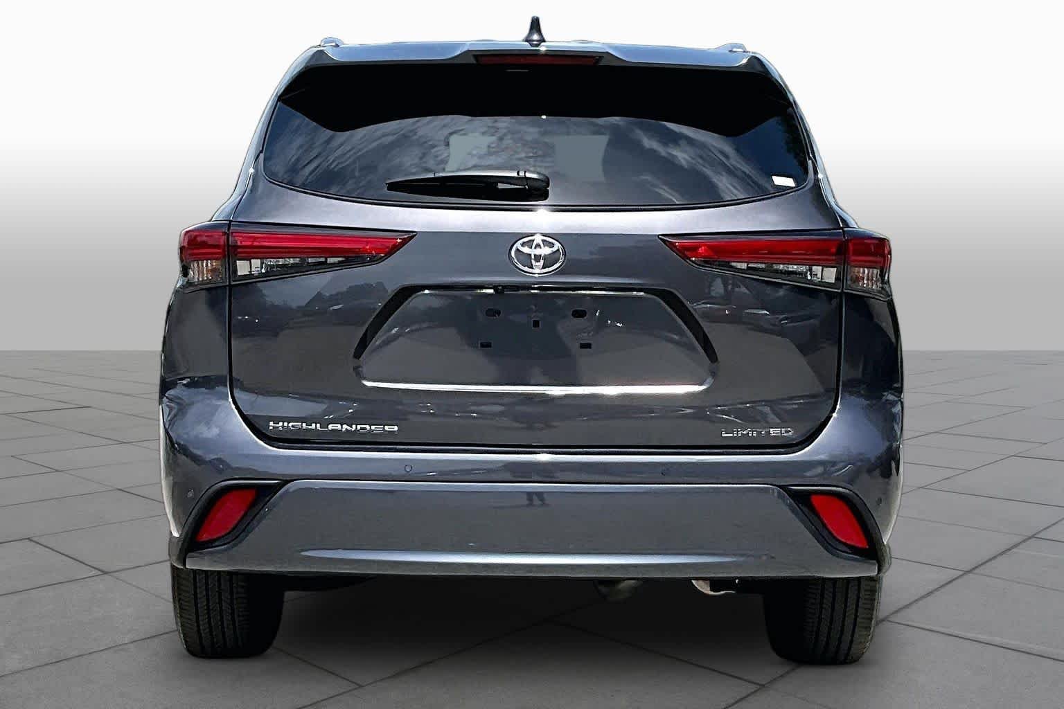 Used 2022 Magnetic Gray Metallic Toyota Limited image 5