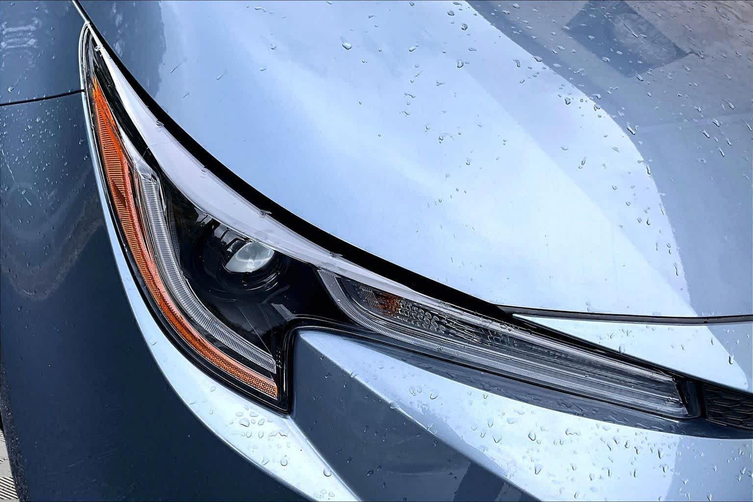 Used 2024 Celestite Toyota LE image 28