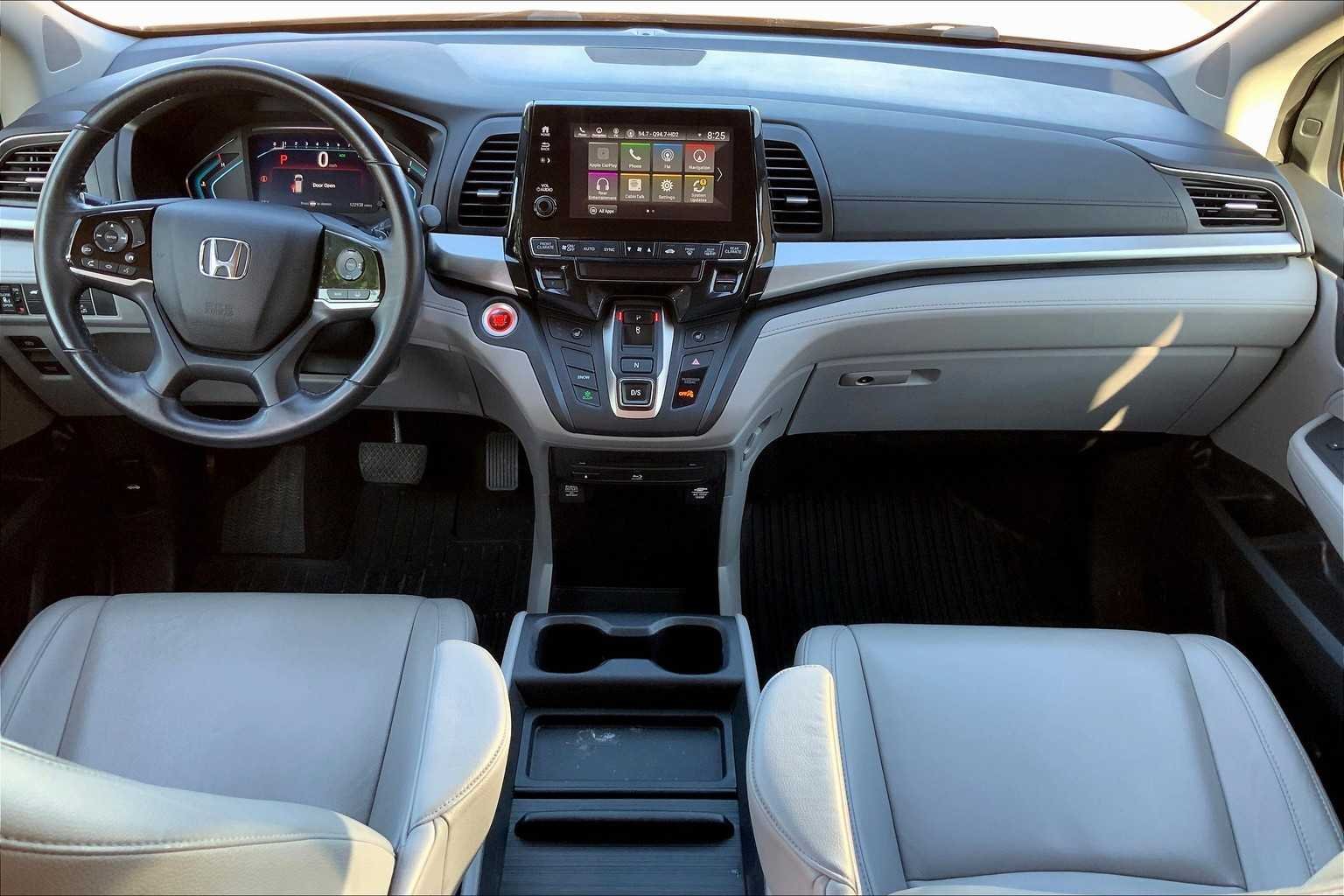 Used 2018 Modern Steel Metallic Honda EX-L image 14