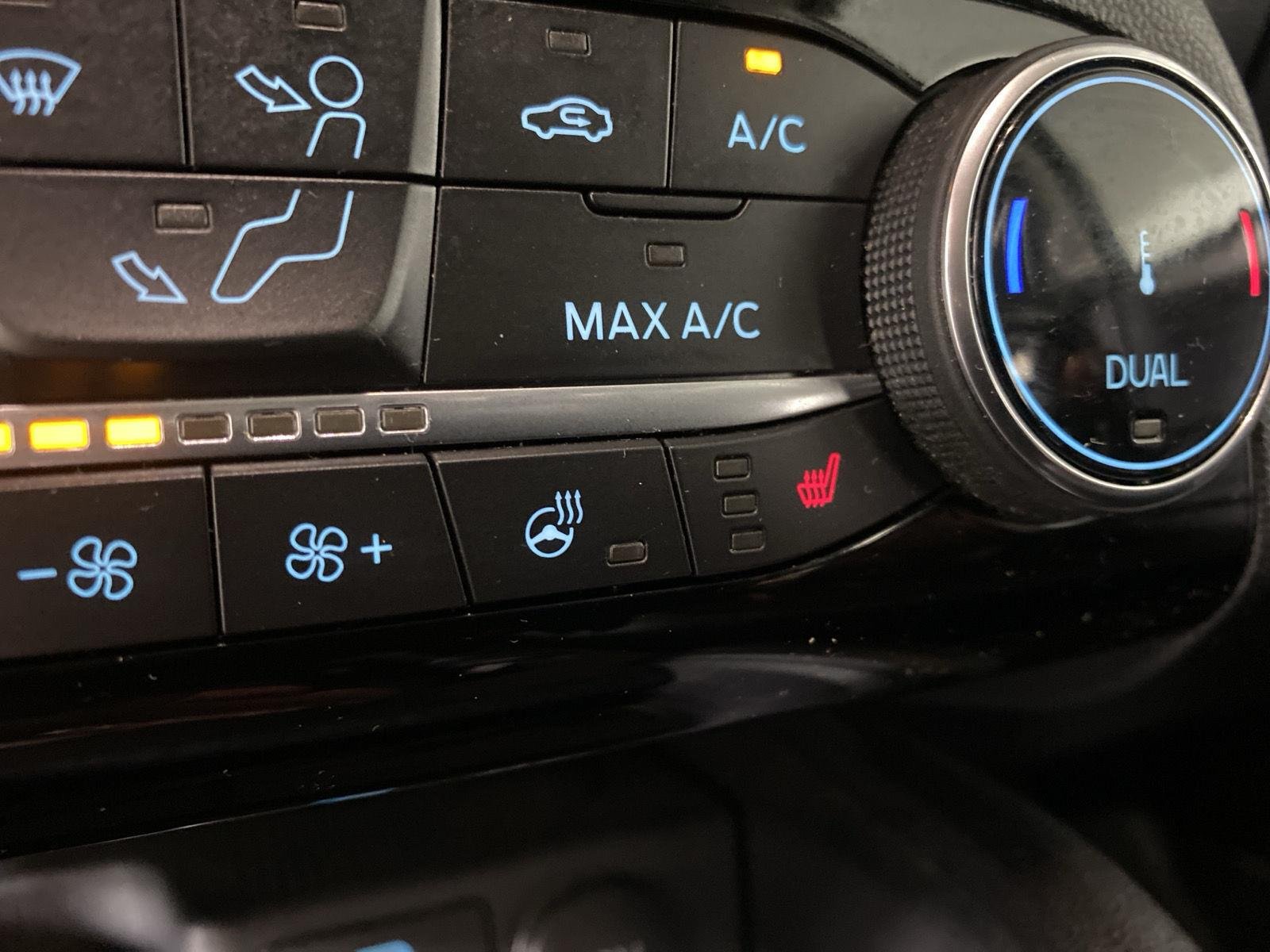 Used 2022 Stone Blue Ford SEL image 23