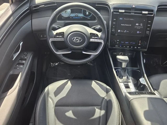 Used 2023 Black Hyundai SEL image 13