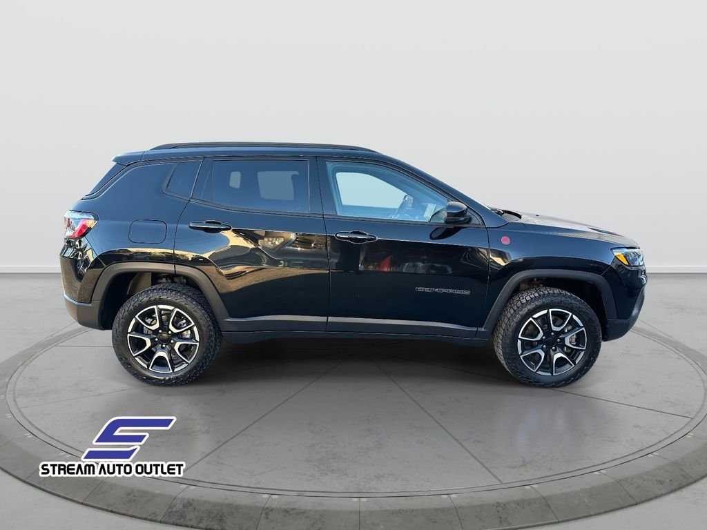 2024 Jeep Compass Trailhawk photo 4
