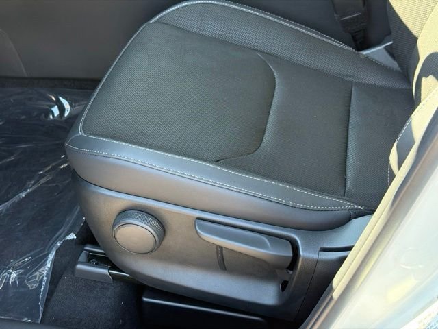 New 2026 Rhodium White Metallic Mazda 2.5 S Select AWD image 12