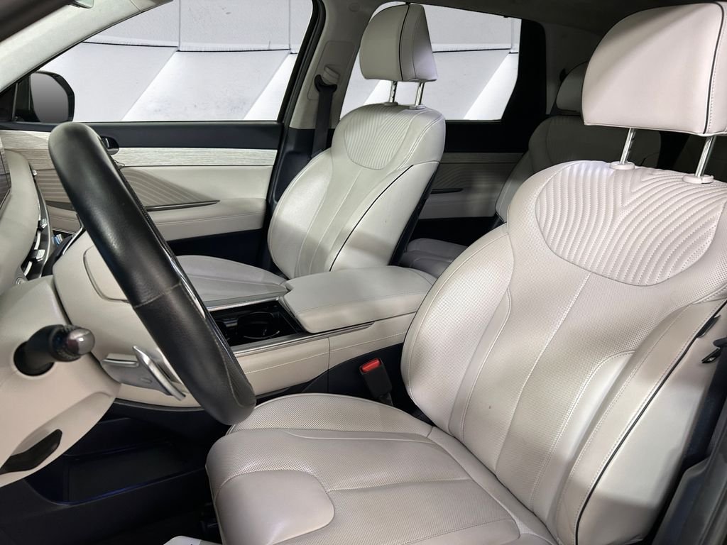 Used 2025 Black Hyundai Calligraphy image 8