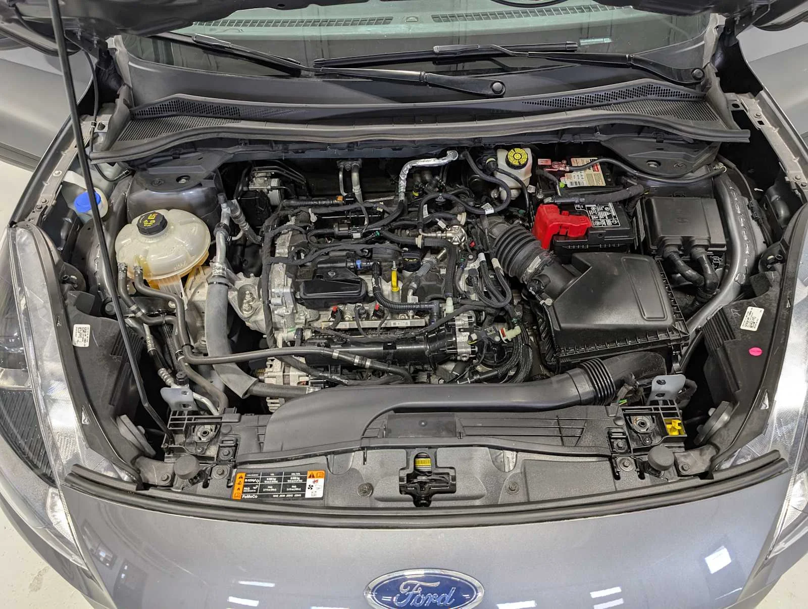 Used 2022 Carbonized Gray Metallic Ford SE image 14