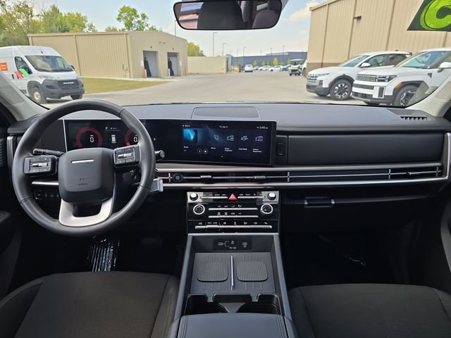 Used 2025 Black Hyundai SE image 15