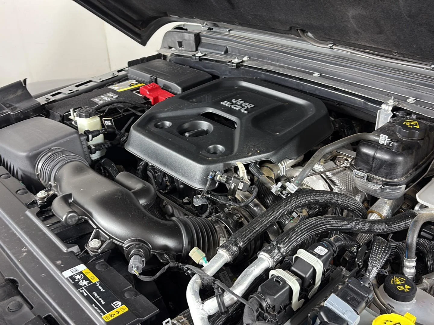 Used 2023 Sting-Gray Clearcoat Jeep Rubicon image 14