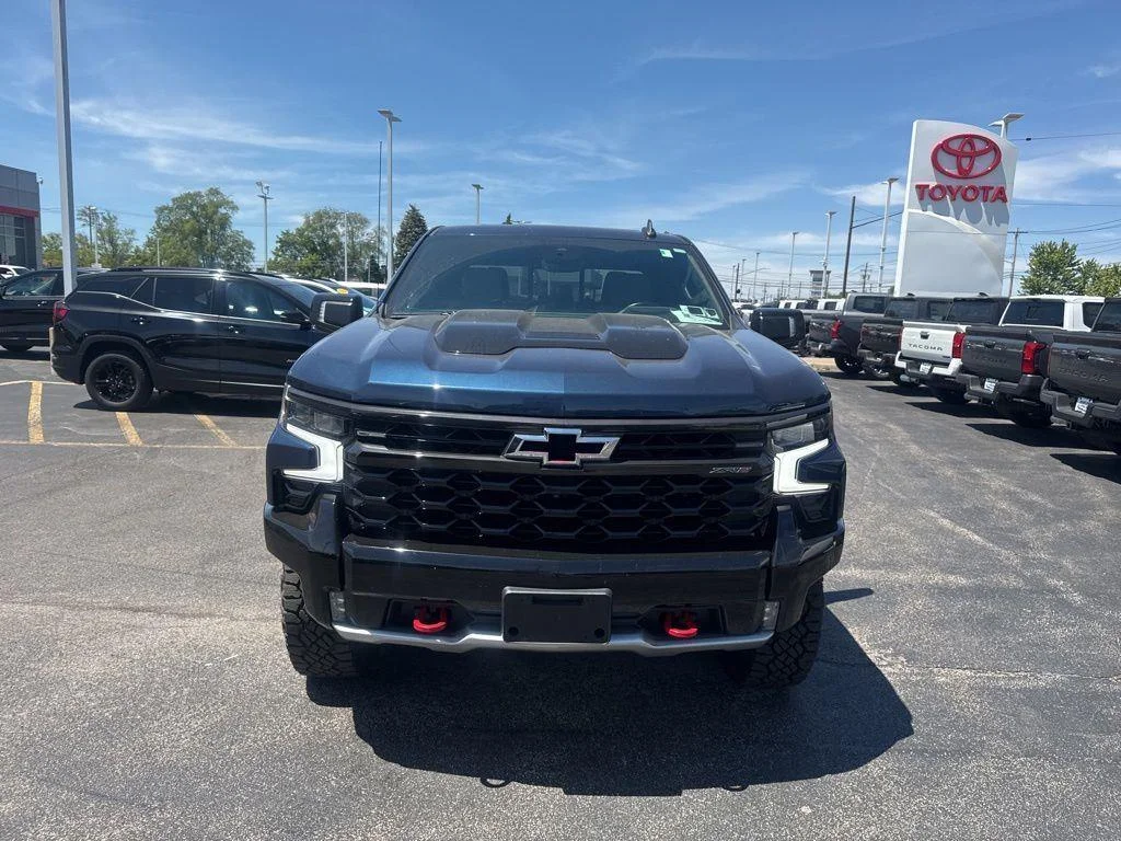 Used 2022 Blue Metallic Chevrolet ZR2 image 4