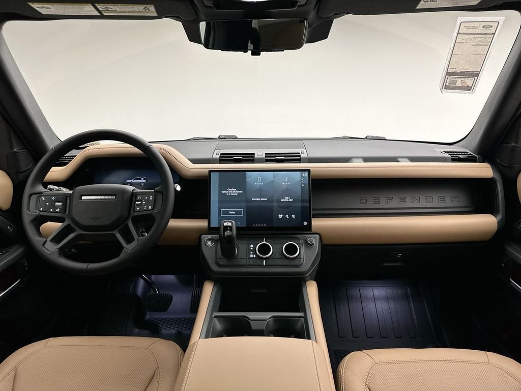 New 2026 Woolstone Green Land Rover X-Dynamic SE image 8