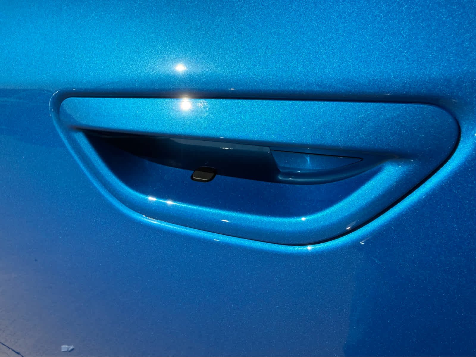 New 2026 Hydro Blue Pearlcoat Jeep Laredo image 28