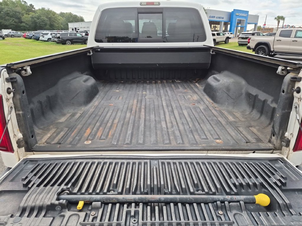 Used 2016  Ford Lariat image 35