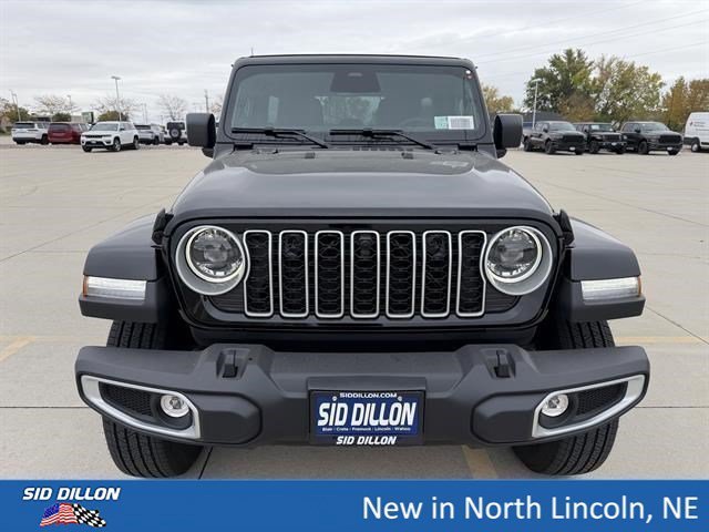 New 2026 Black Clearcoat Jeep Sahara image 3