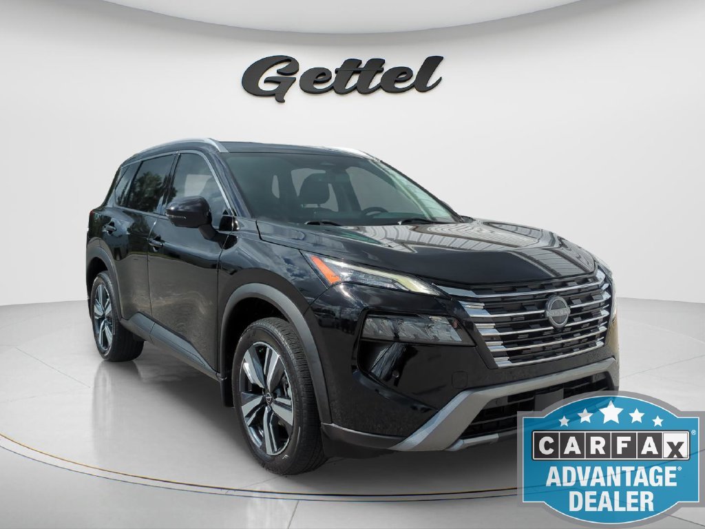 Used 2024 Black Nissan SL image 3