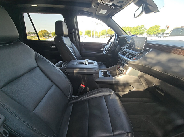 Used 2021 White Chevrolet LT image 14