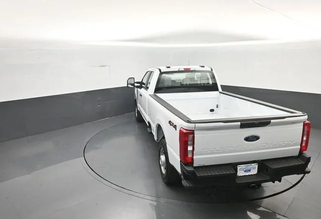 New 2026 Oxford White Ford F-350® XL image 25