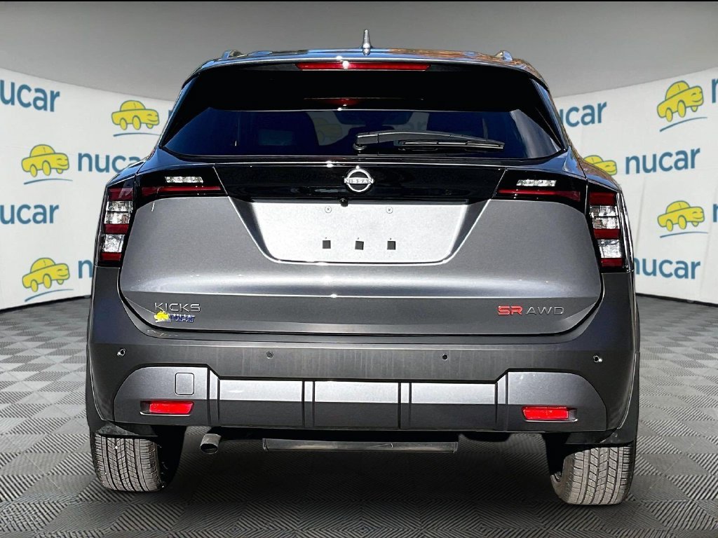 Used 2025 Gray Nissan SR image 5