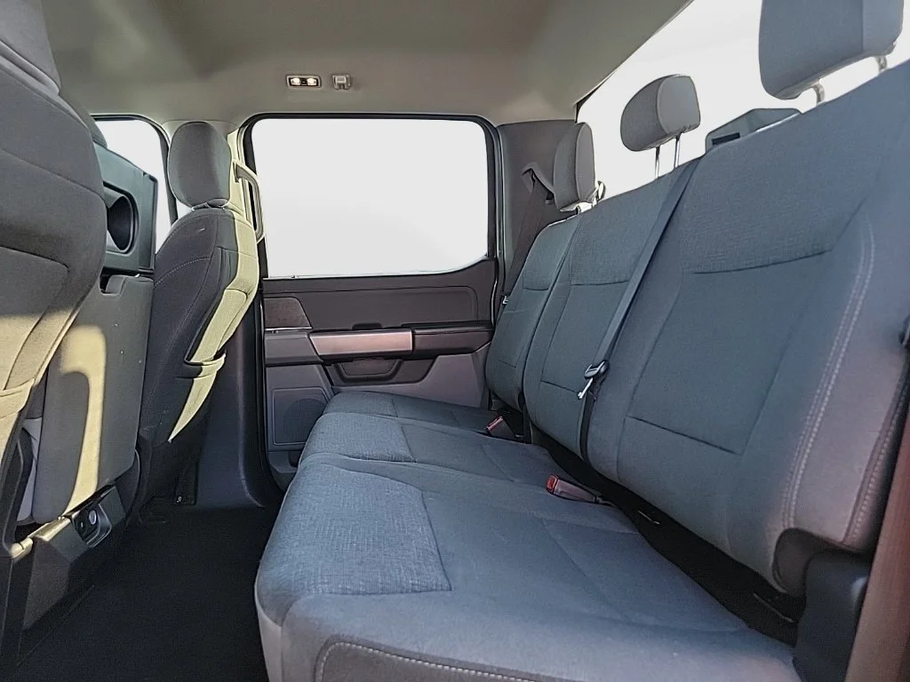 Used 2025 Gray Ford XLT image 9