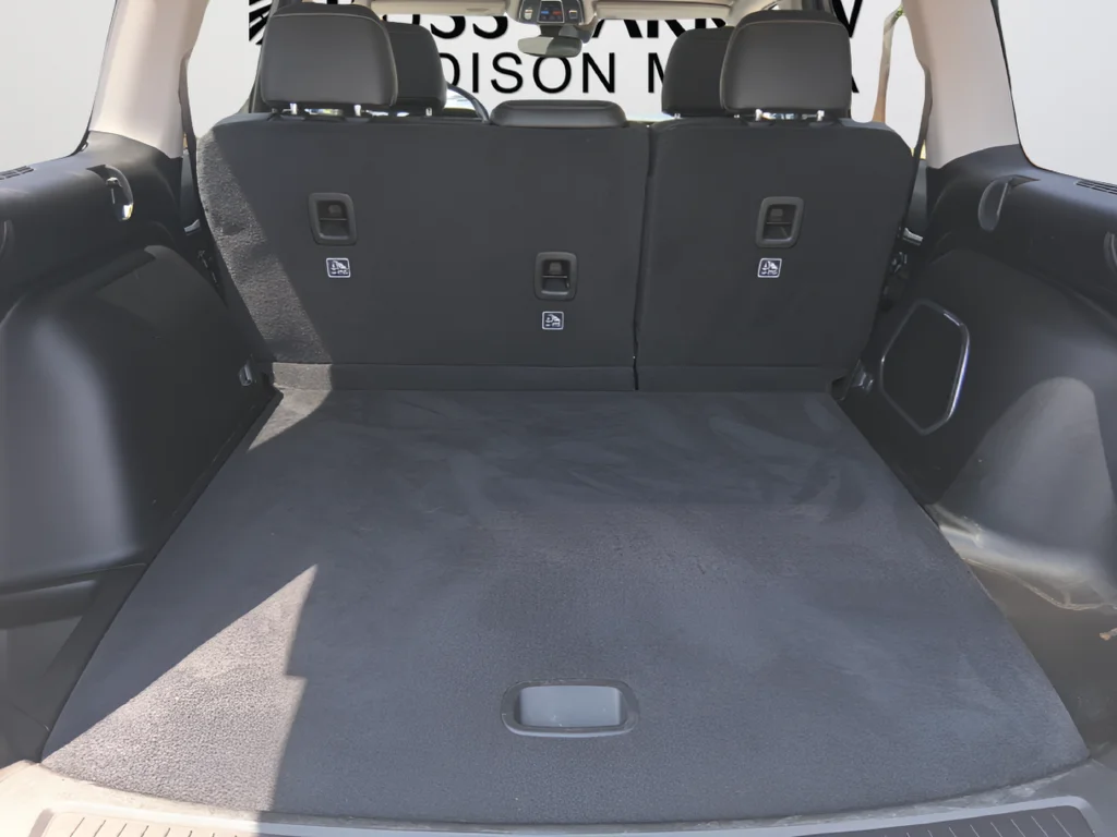 Used 2022 Gray Jeep Limited image 32