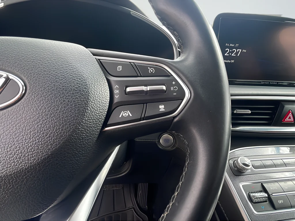 Used 2023 Silver Hyundai SEL image 22