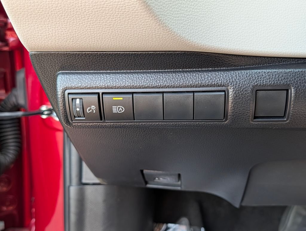 2023 Toyota Corolla LE - Photo 30