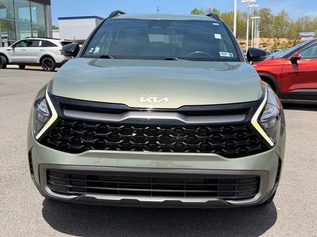 Used 2023 Green Kia X-Line image 13