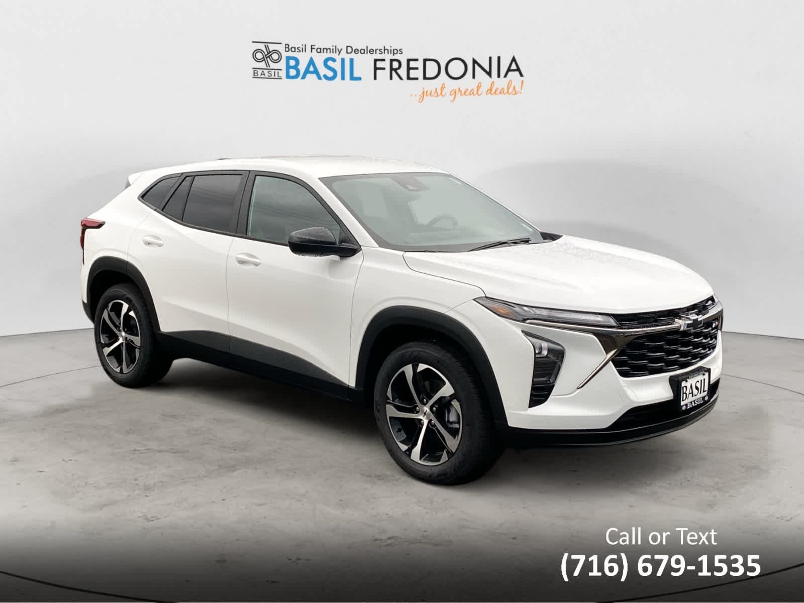Used 2026 Summit White Chevrolet 1RS image 11