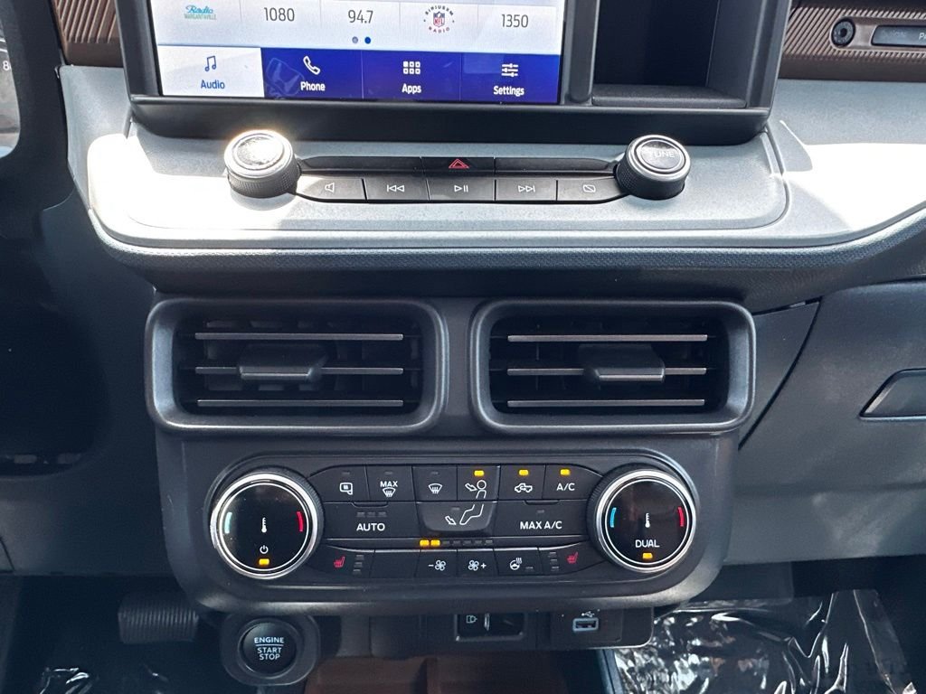 Used 2022 Gray Ford Lariat image 27